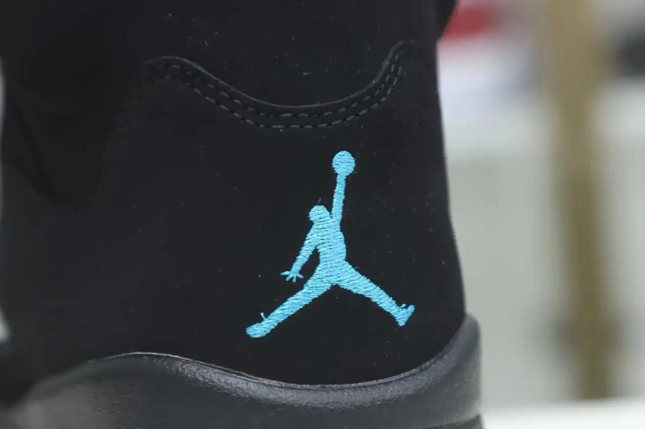 AIR 